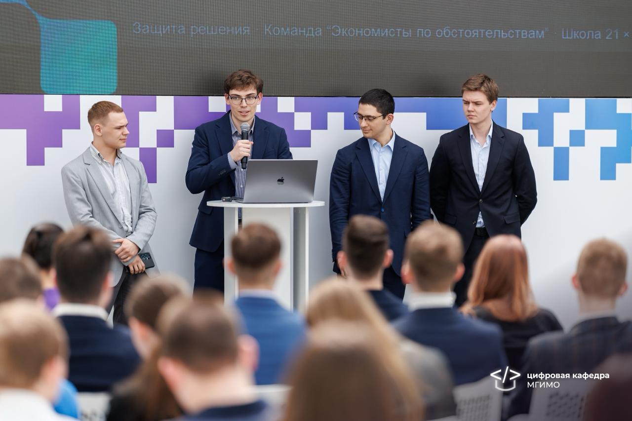 Студенты Цифровой кафедры защищают командный проект в Школе 21